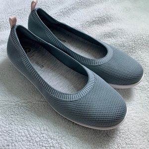 Cloudsteppers by Clark’s flat women’s shoe size 8